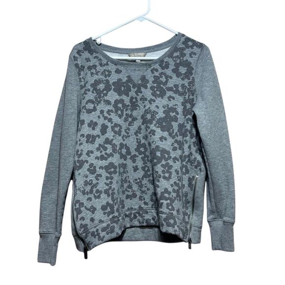 Banana Republic Sweaters - Banana Republic M Gray Floral Animal Print Sweatshirt Crewneck Zip Sides